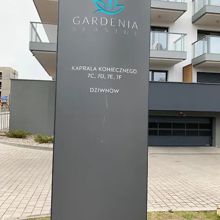 Floryda Gardenia Seaside 아파트 Dziwnów